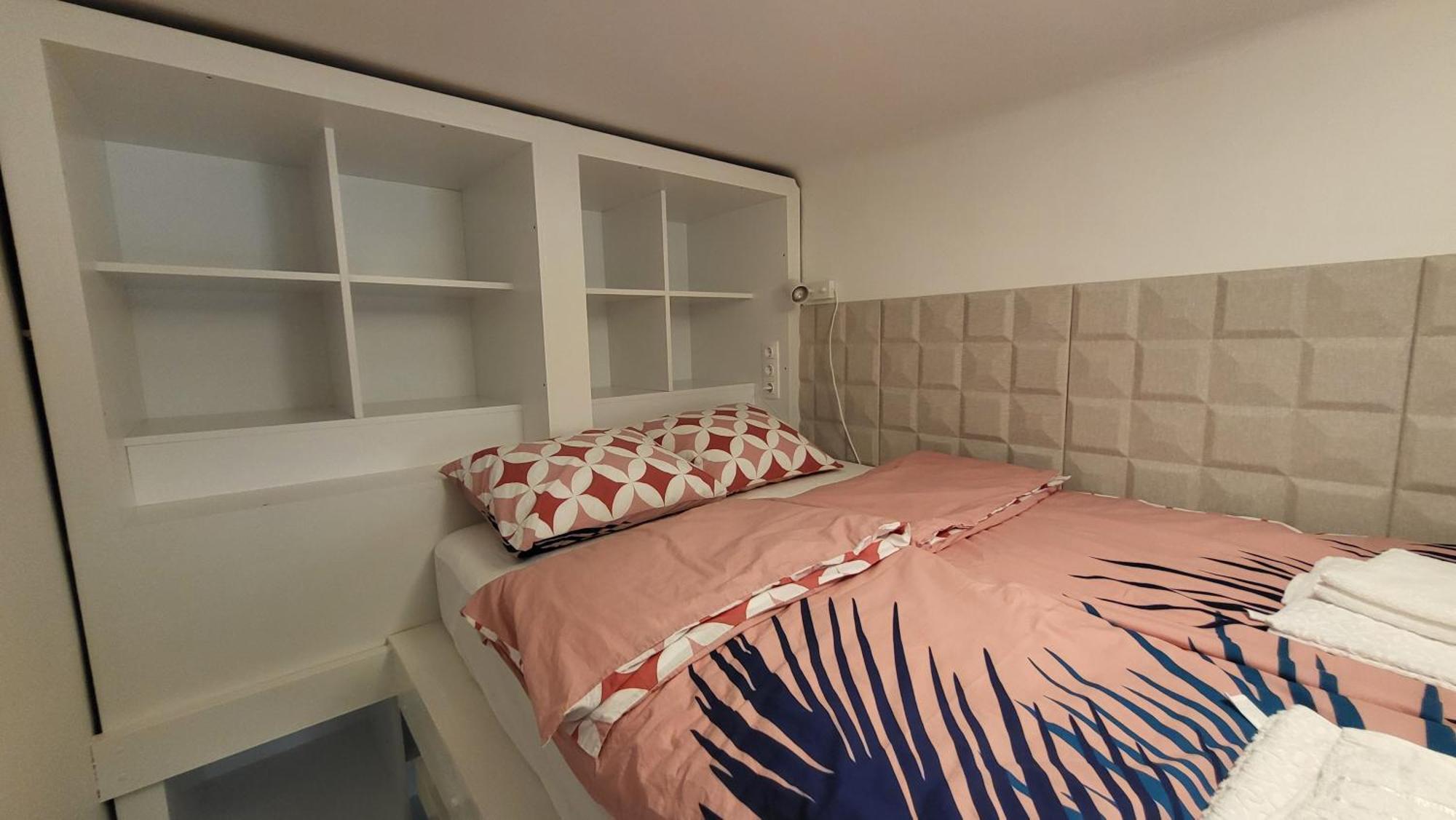 Apartment Away From Crowds, Near To Center - Vaskapu Budapest