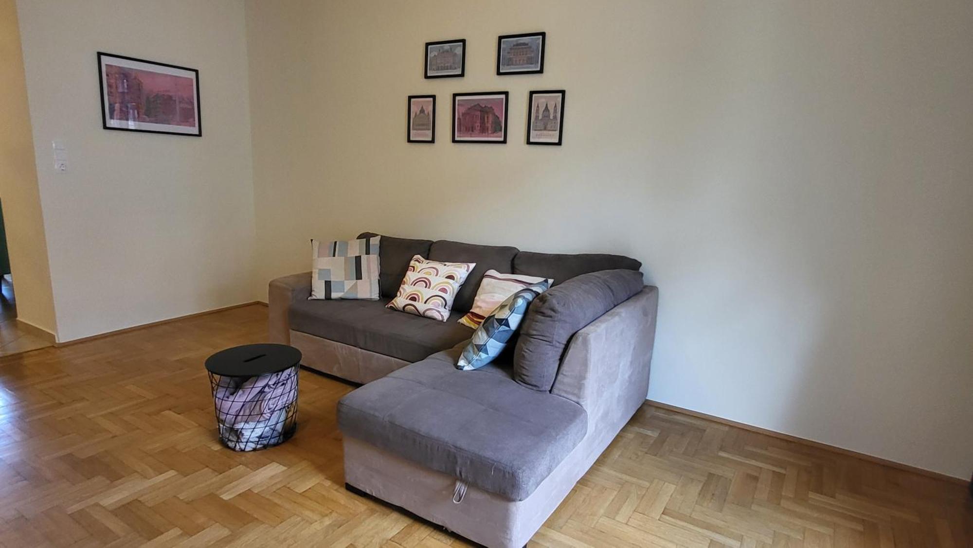 Appartement Away From Crowds, Near To Center - Vaskapu Budapest